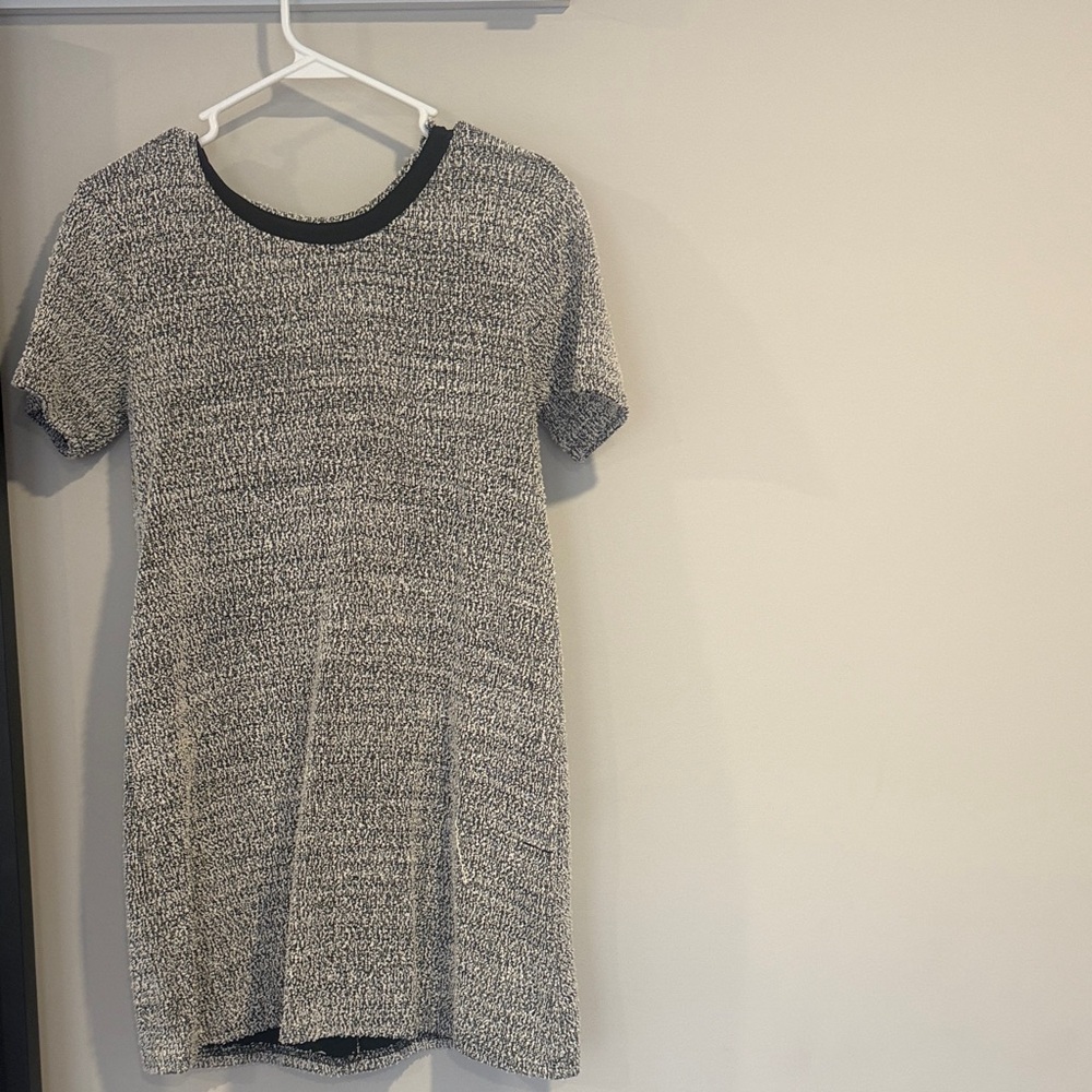 Zara women’s Black and White Knit Dress